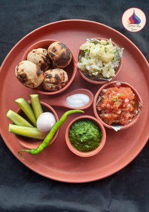 A picture of Litti Chokha.
