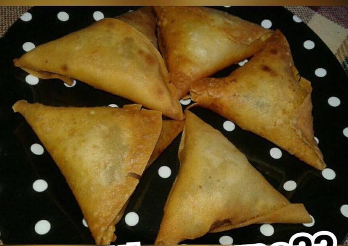 Whosayna’s Veggies Samosas