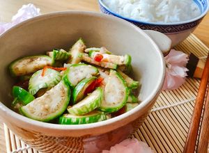 Hình của món Cà Pháo Xanh Muối Xổi Mắm Tôm.