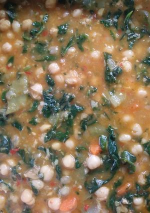 Una foto de Garbanzos con espinacas