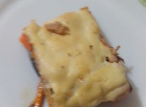 Una foto de Pastel de verduras, atún y queso