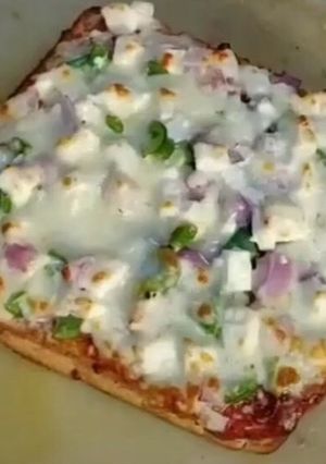 A picture of Tandoori sandwitch.