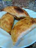 Empanadas de pescado marinado