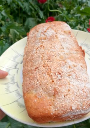 Una foto de Budín de manzana, pera y nuez