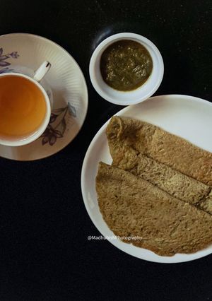 A picture of Moong Dal Dosa.
