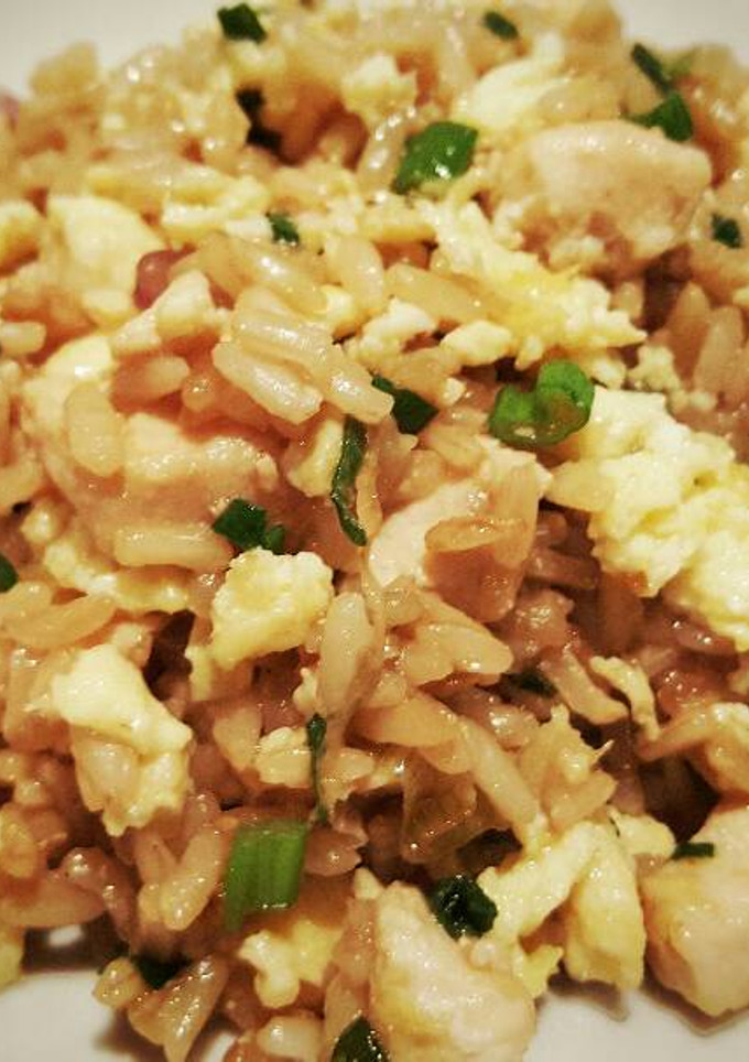 Una foto de Chaufa con arroz integral