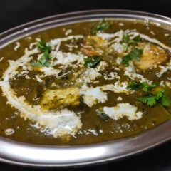 A picture of Dhaba Style Palak Paneer.