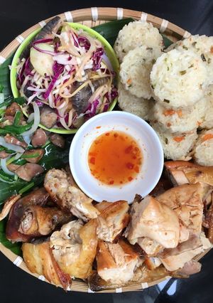 Hình của món Mẹc gà lên mâm.