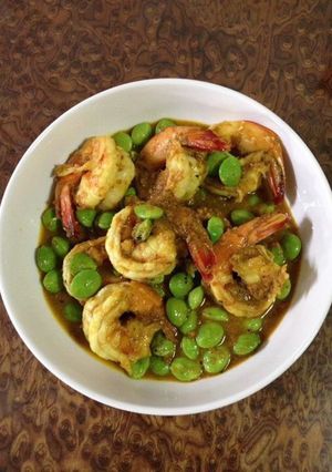 รูปของ กุ้งลายเสือผัดพริกแกงใต้ใส่สะตอ