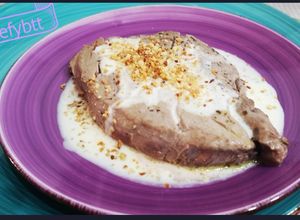 Foto di Filetto con fonduta di taleggio e granella di nocciole tostate