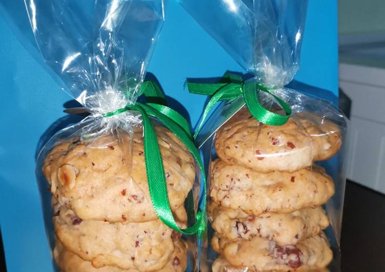 How to Prepare Veloce Cookies salati (salumi, nocciole, cipolla)