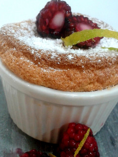Una foto de Mini Cake de mora en microondas