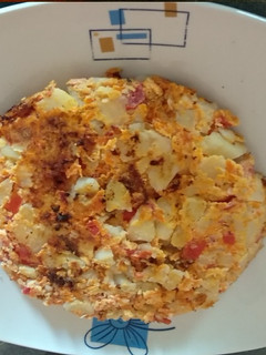Una foto de Tortilla de papas con morrón y zanahoria 🤤