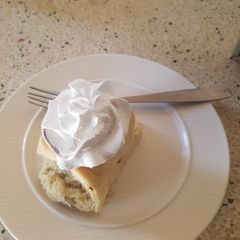 A picture of Quick Cinnamon rolls.