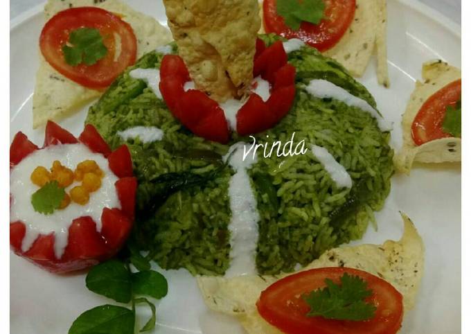 Spinach Fried Rice Recipe by Vrinda Idnani - Cookpad