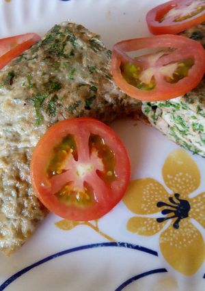 A picture of Fried rolled omelette.