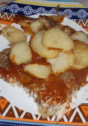 Una foto de Vacío de mantarraya con papas al horno