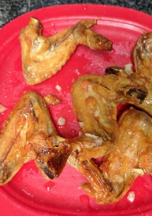 A picture of Easy Wings with Fish Sauce.