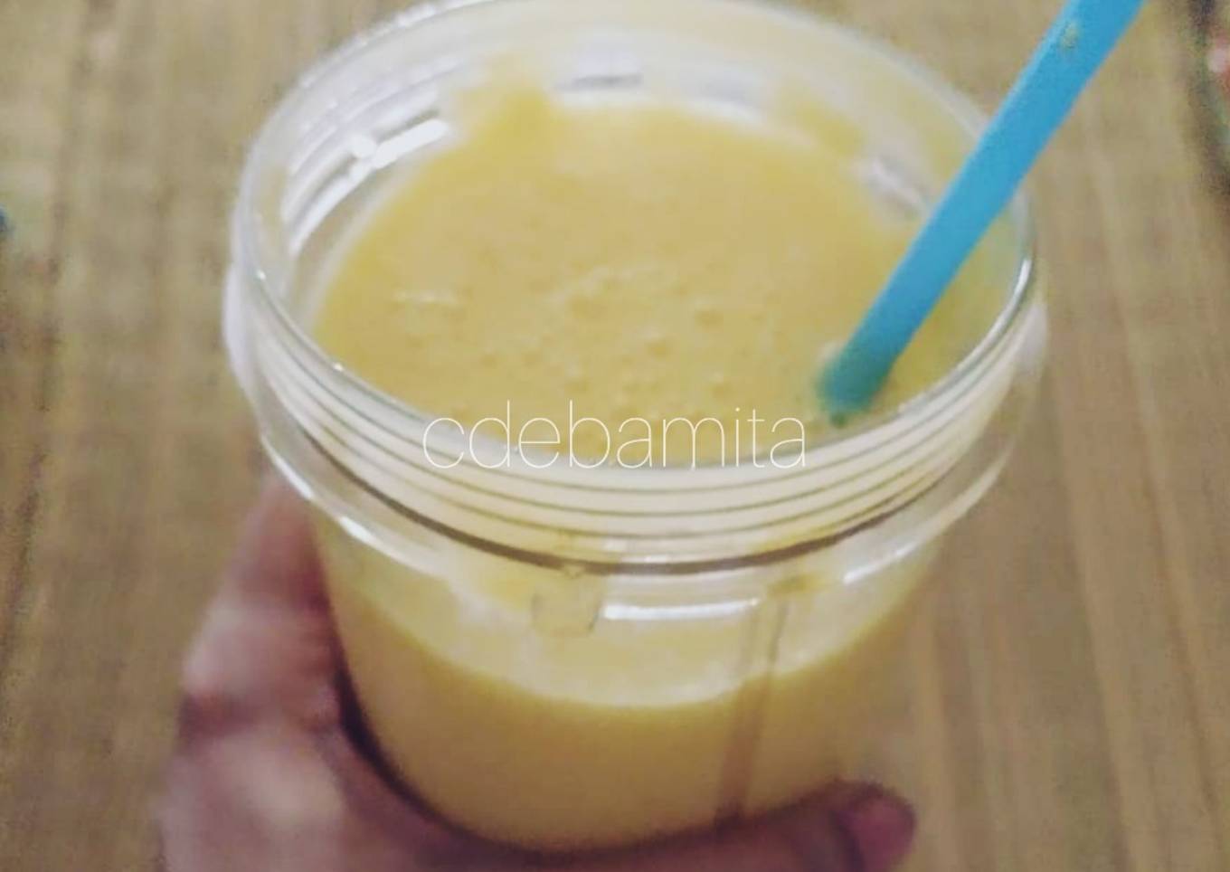 Mango lassi