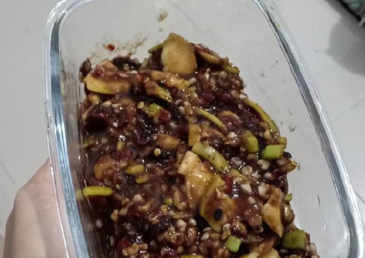 Rujak kedondong pisang batu