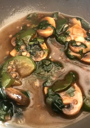 A picture of Spinach Mushroom Soupy Ting.