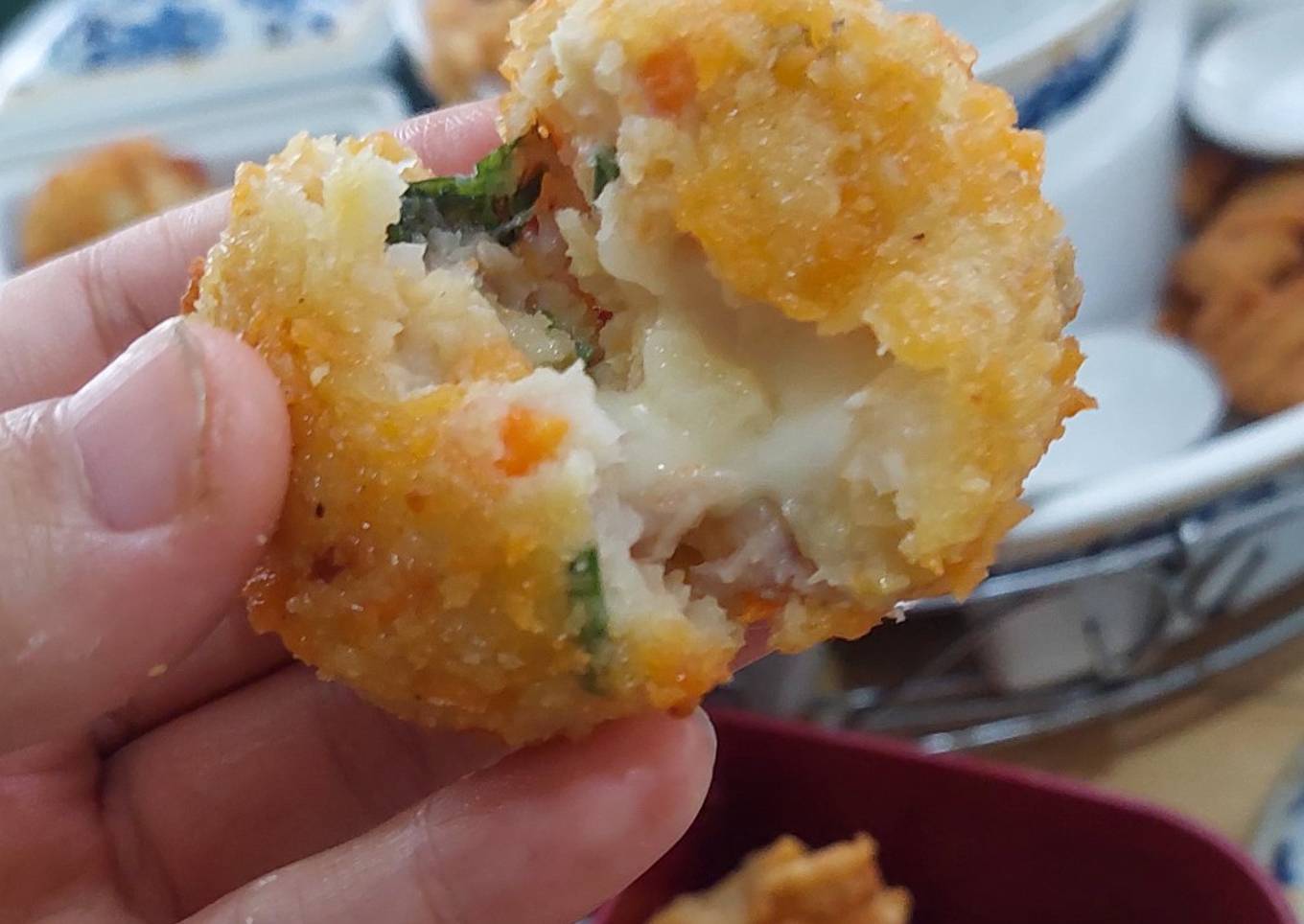 Bitterballen Kentang Mozarella