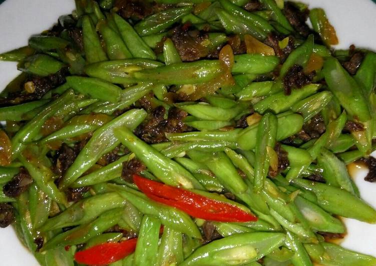 Resep 4. Tumis baby buncis daging sapi Minyak Wijen yang nikmat