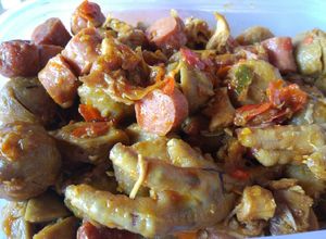 Foto resep Mix Baso Sosis dan Ceker Ayam Goreng Seuha ala Ummu Rasya