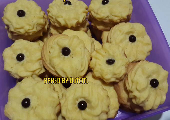 Resep Kue Kering Semprit Jadul Mawar Oleh Dewi Mustika Cookpad