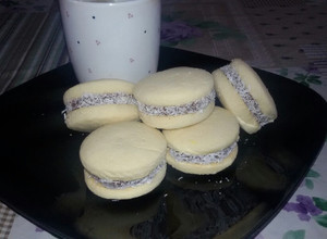 Una foto de Alfajores de Maicena sin Manteca
