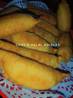 A picture of Fried meat pies.