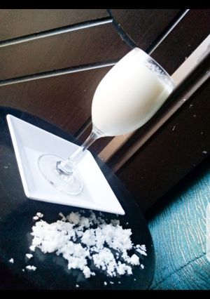 A picture of Creamy coconut milkshake.