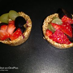 A picture of Til katori fruit chat.