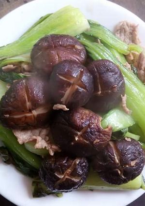 Hình của món Cải xào nấm.