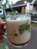 Es Matcha Cincau (matcha cincau)