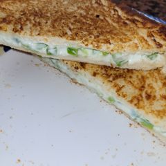 A picture of Yogurt Toast.