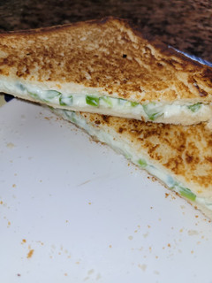 A picture of Yogurt Toast.