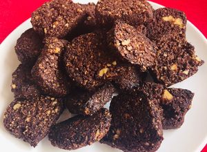 Una foto de Biscotti de nuez, choco y coco!!! Algo dulce siempre viene bien! Apto Keto