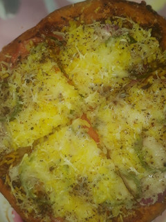 A picture of Healthy Wheat rice pizza.