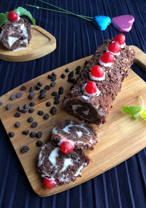 સ્વિસ રોલ(Swiss Roll Recipe In Gujarati) રેસીપી મુખ્ય ફોટો