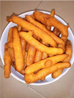A picture of Garri chips.