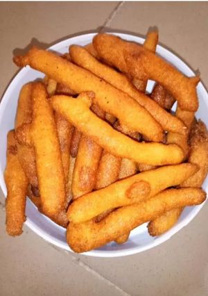 A picture of Garri chips.