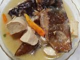 Mangut ikan pari asap dan tahu