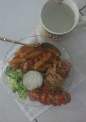 Foto resep Teteokbokki (rice cake) & midog gulung kornet