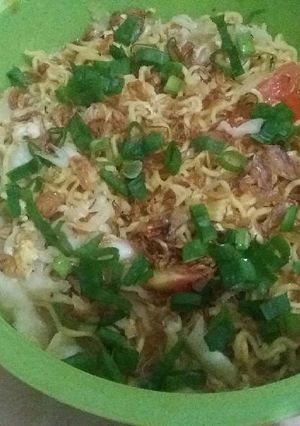 Foto resep Mie telor kuah uye...