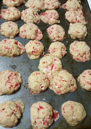 A picture of Peppermint Puffs.