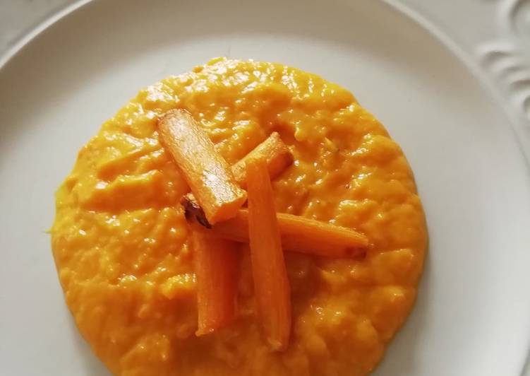 Recette de Fait maison Purée de potiron, carottes et lait de coco accompagnée de frites de carottes