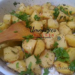 A picture of Greek Potatoes.
