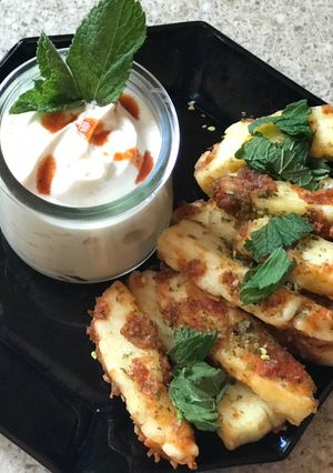 A picture of Halloumi fries.