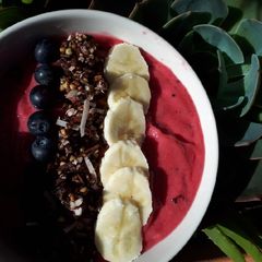 Tropical smoothie bowl A picture of Tropical smoothie bowl.